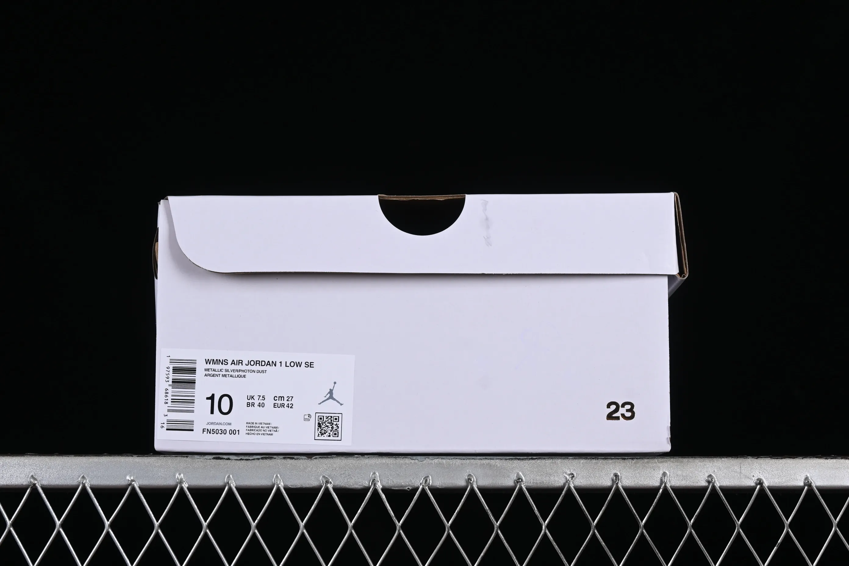 All categories Air Jordan Jordan series basketball shoes Air Jordan 1 Low Z version Air Jordan 1 Low "Metallic Silver" AJ1 Joe 1 liquid silver low-top cultural casual sneakers FN5030-001